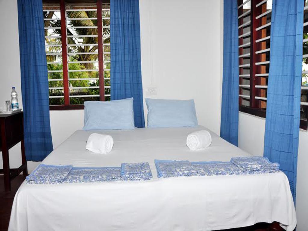 Angeo Beach House Alappuzha Phòng bức ảnh